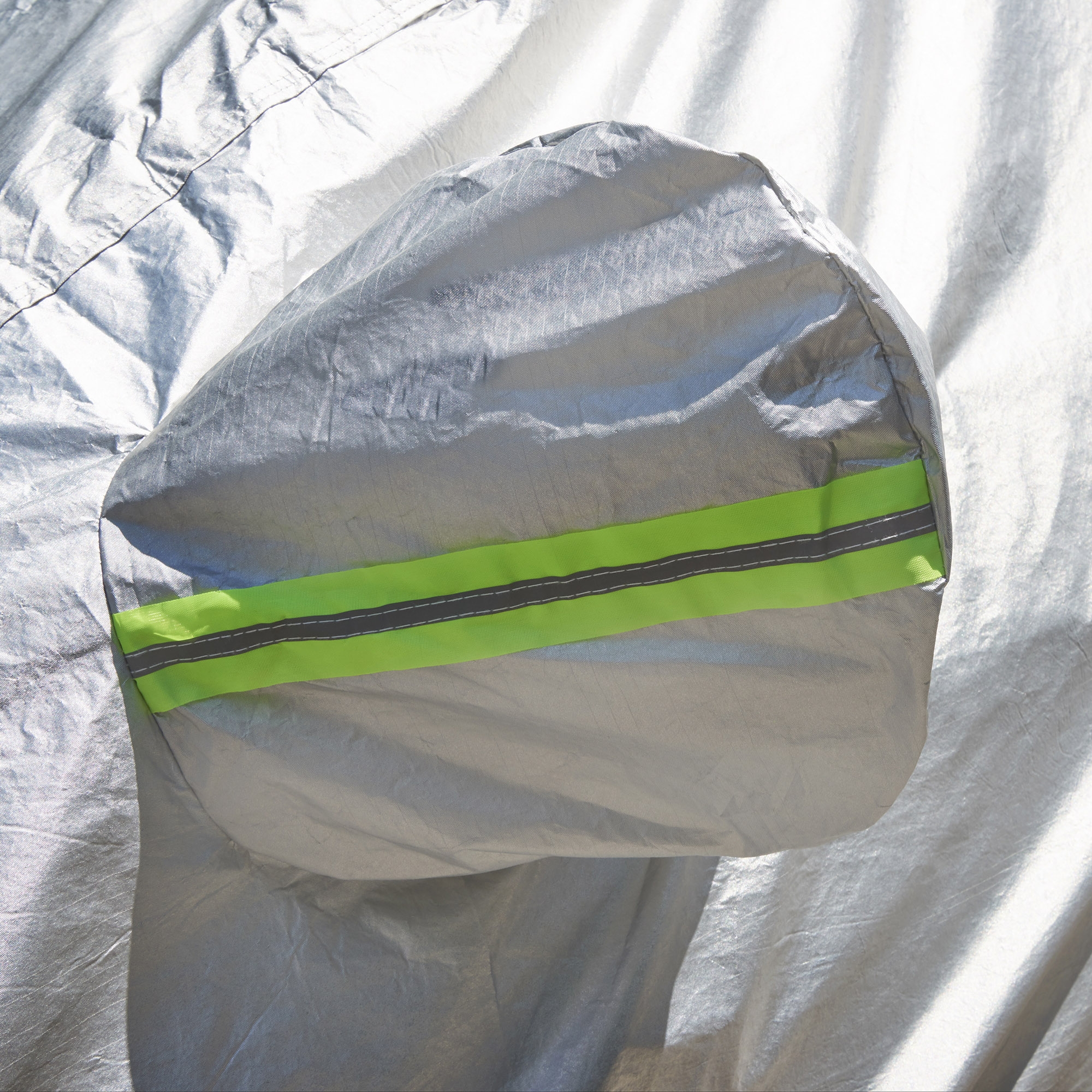 Bâche Housse couvre de protection auto extérieur imperméable M - Dim. 500 x  190 x 150 cm